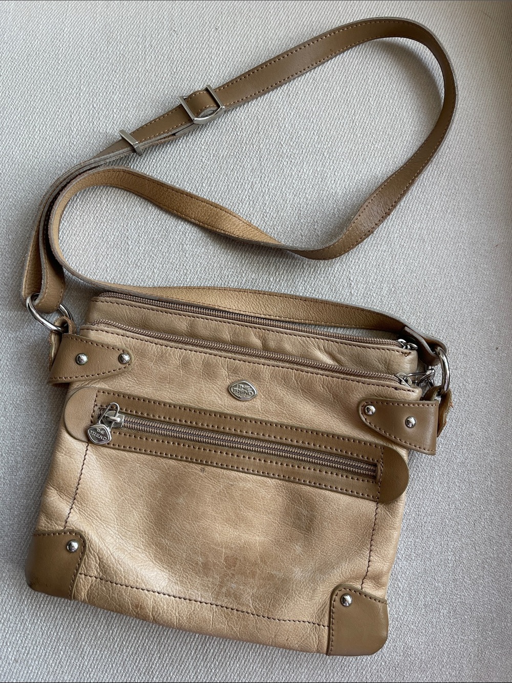 TAN LEATHER CROSSBODY